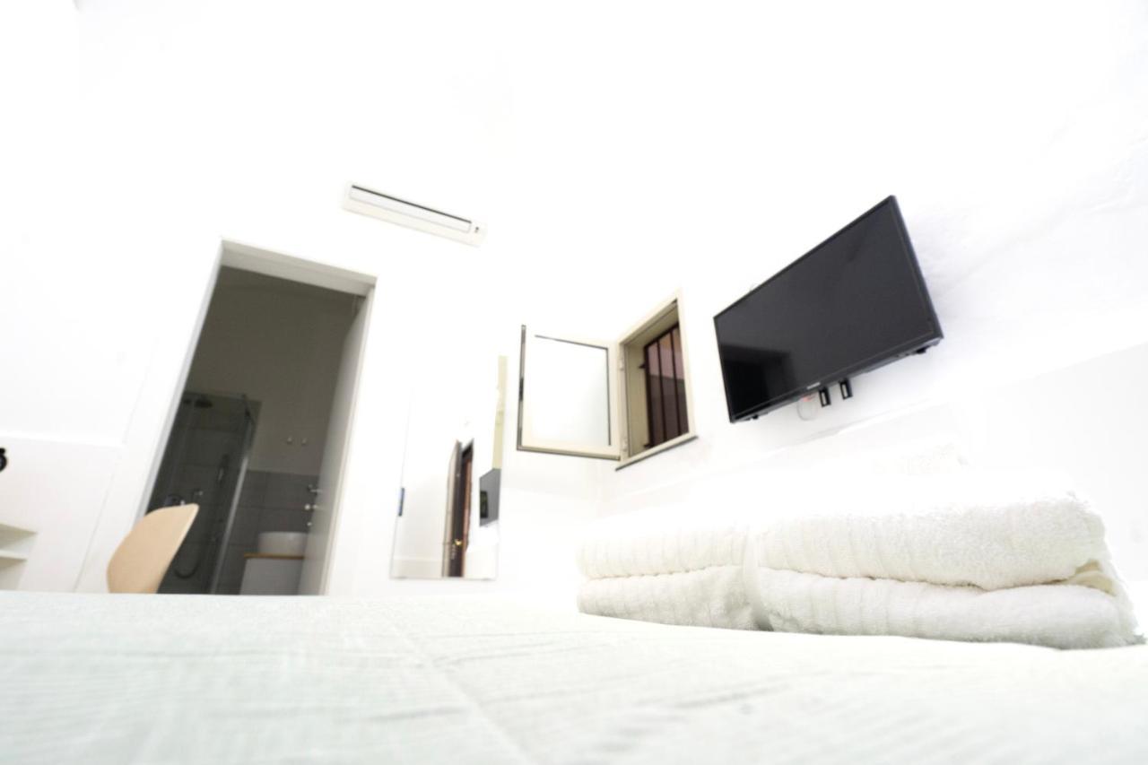 Be Happy Rooms Catania Exterior photo